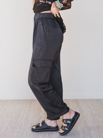 Stealing The Show Satin Pants - Black