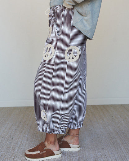 Peace Out Stripe Jeans - Brown