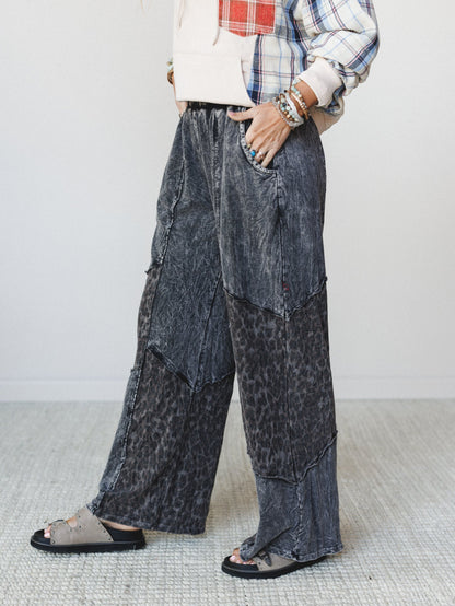 Printed Spirit Wide Leg Pants - Ash Black