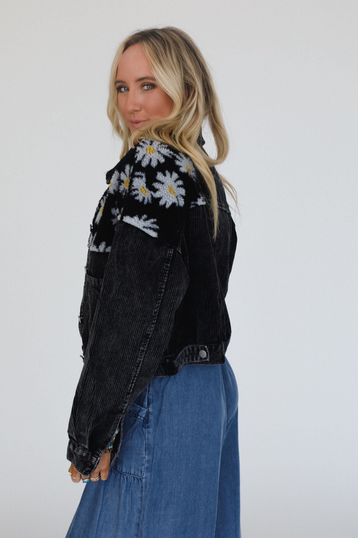 Just Dreaming Daisy Jacket - Black