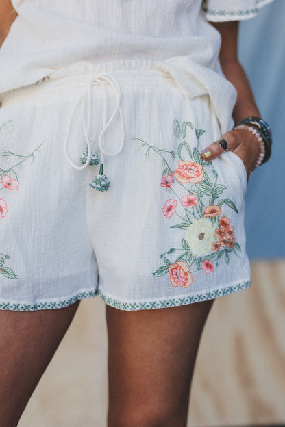 Perrin Floral Embroidered Shorts - Cream