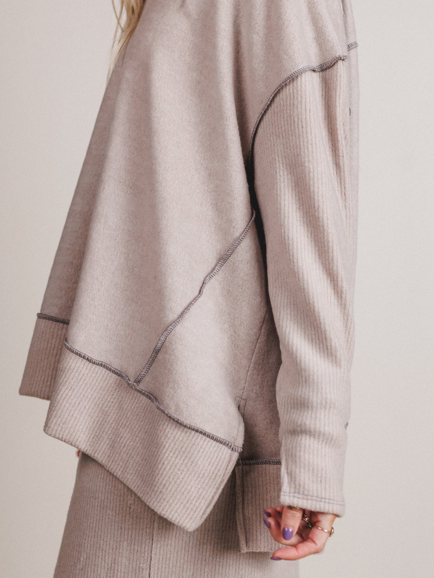 The Nest Mckayla Cozy Set - Taupe