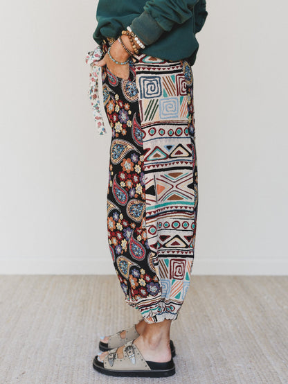 Groovy Effect Pants - Black Multi
