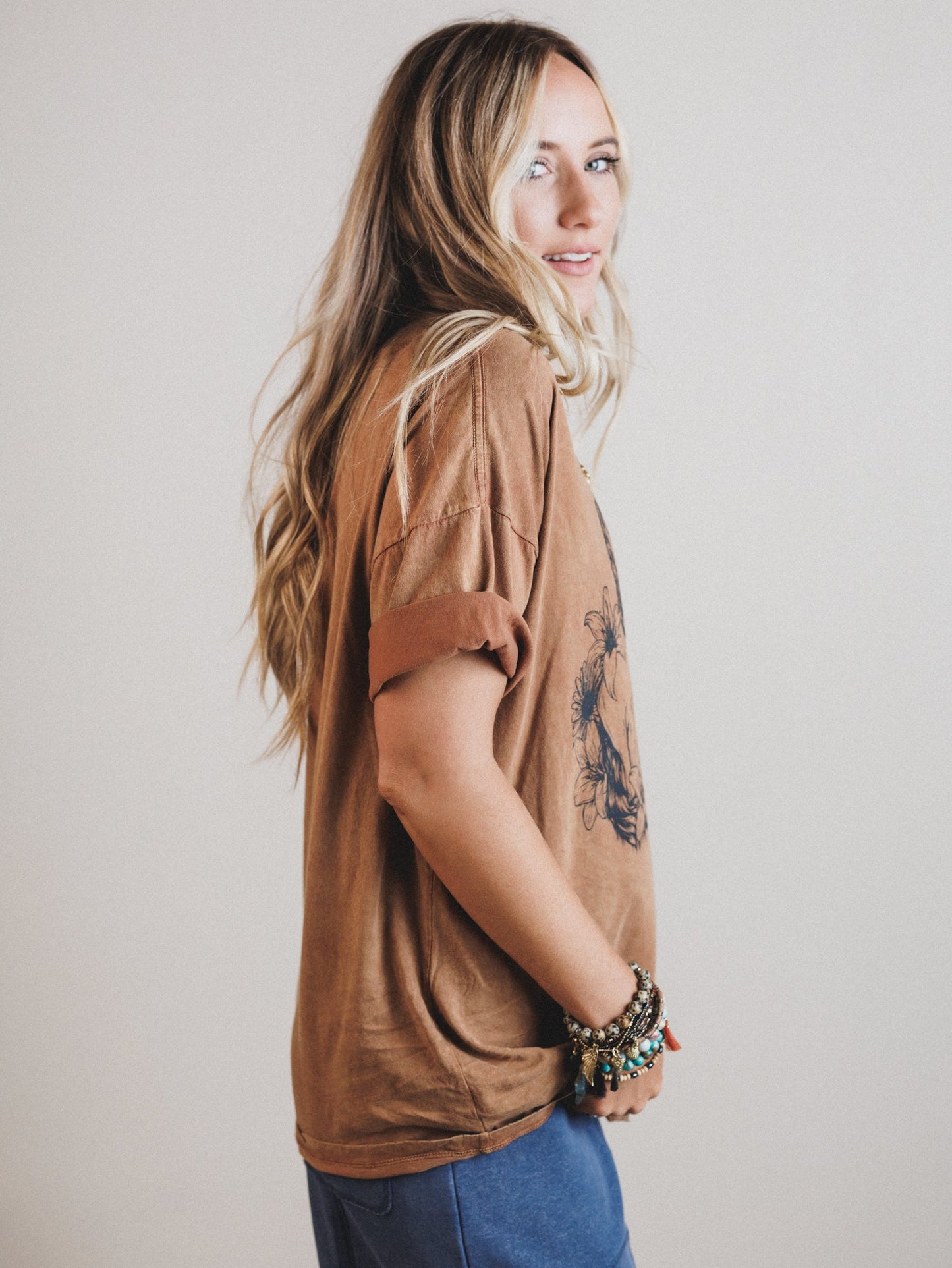 Vintage Horses Tee - Toffee