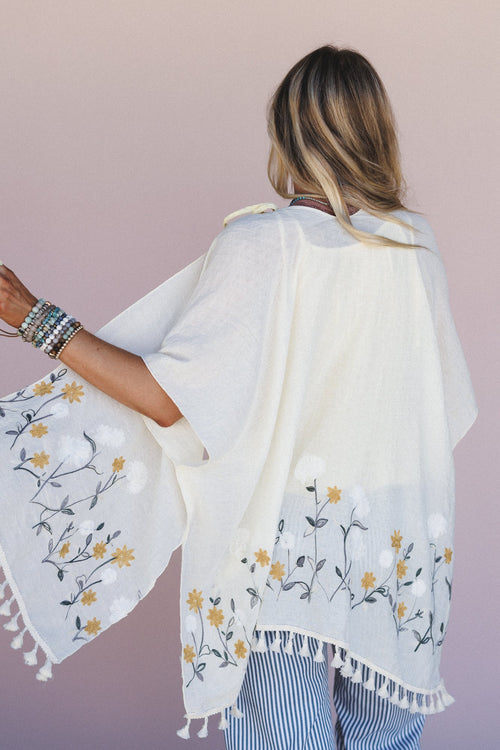 Secret Meadow Embroidered Kimono - Ivory