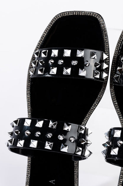 ALL DAY LONG FLAT SANDAL IN BLACK