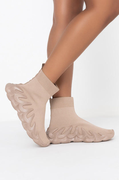 ALL YOU EVER TALK ABOUT FLAT SNEAKER